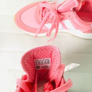 Adidas pink shoes w’ size 6